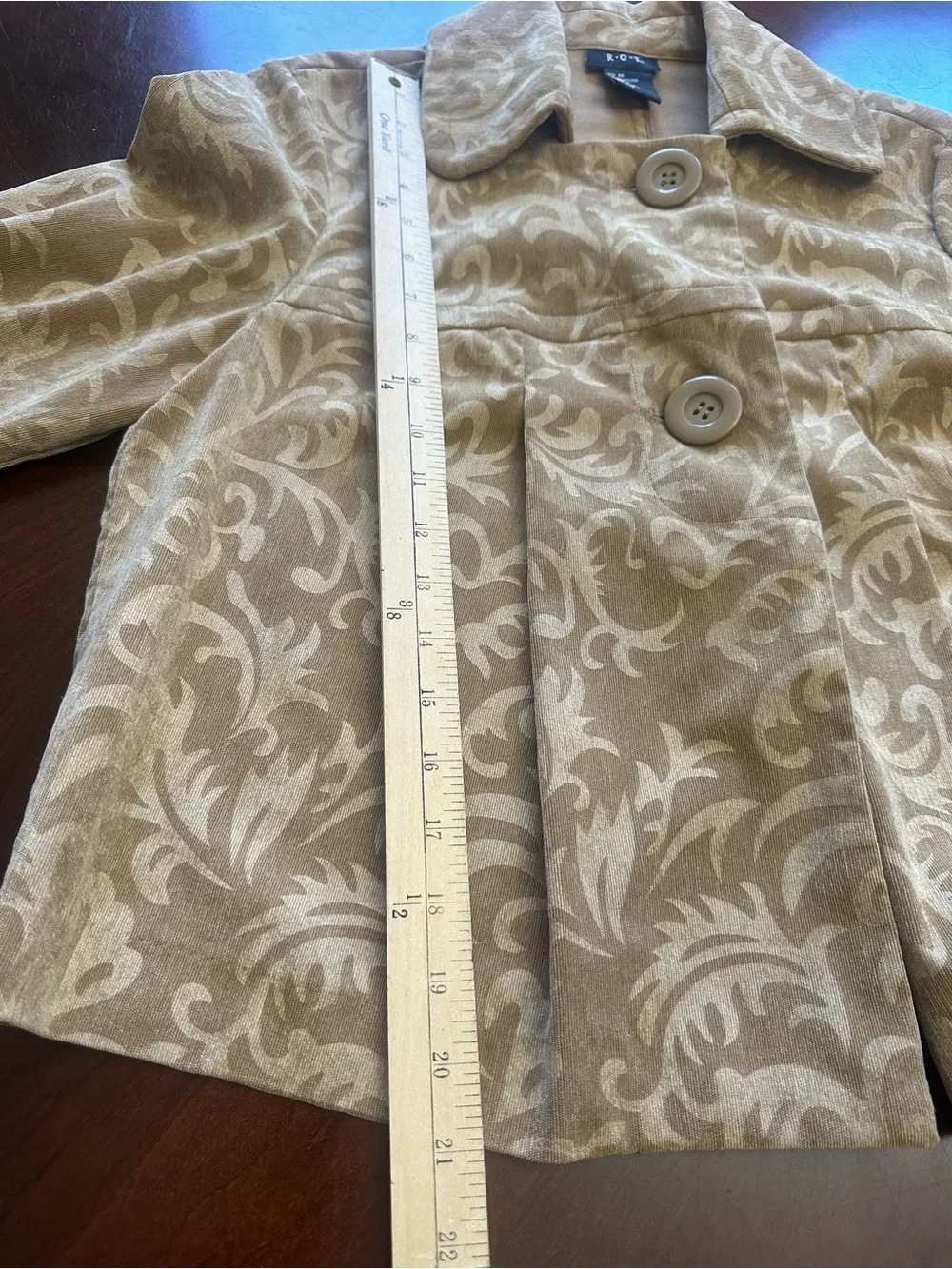 Tan Jacquard Short Coat RQT size medium, vintage, big button cropped jacket - Picture 5 of 8